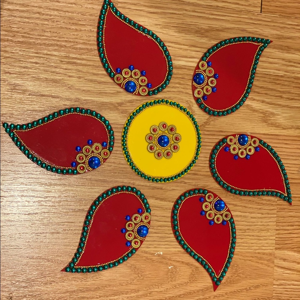 Hand crafted Acrylic Rangoli